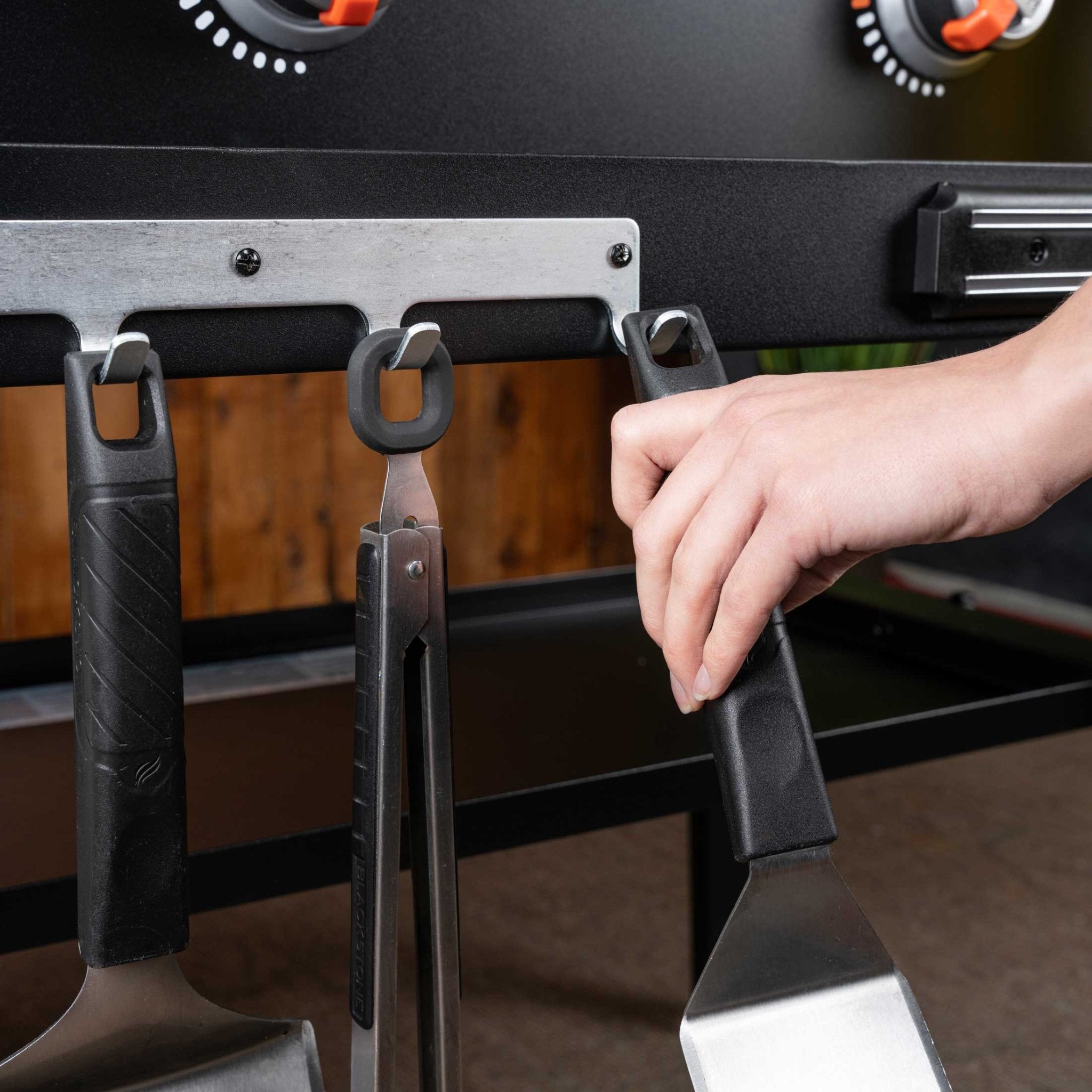 28" Griddle with Hood and Front Shelf