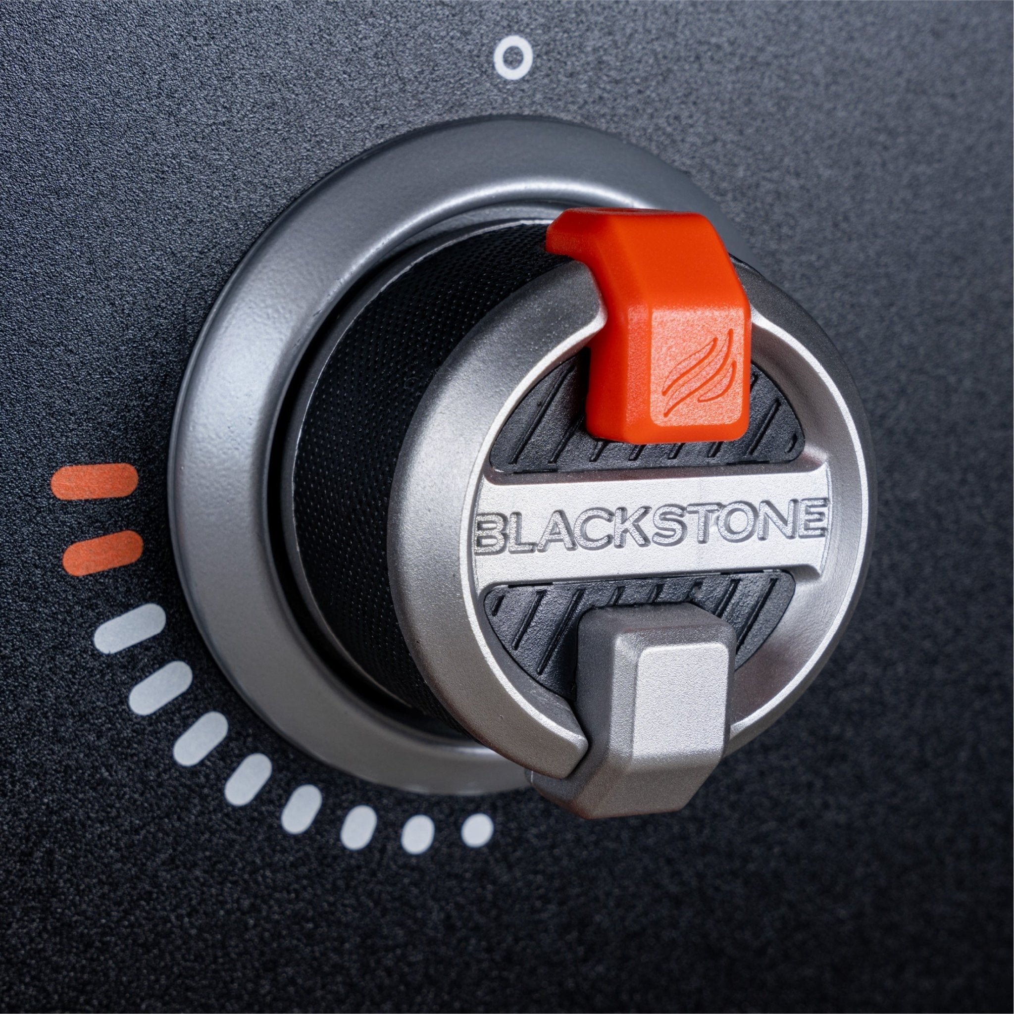 28” Omnivore Griddle with Hard Cover